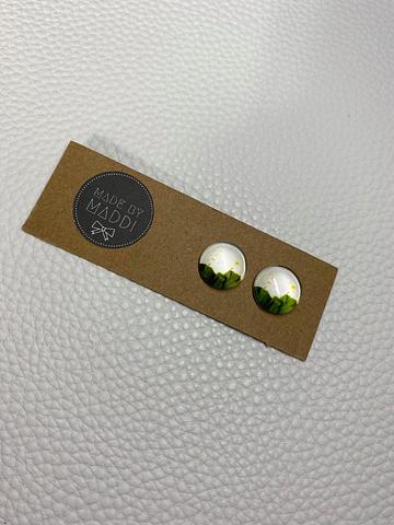 12mm Daisy Glass Earring Studs